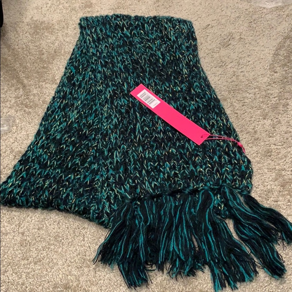 Catherine malandrino  scarf